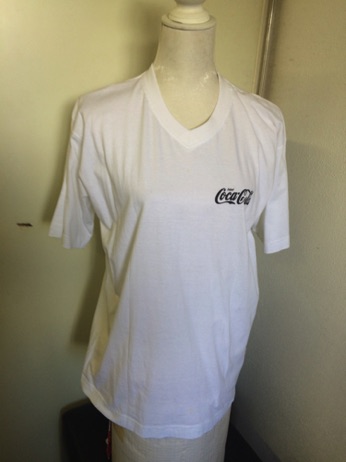 8450-1 € 5,00 coca cola T-shirt maat XL